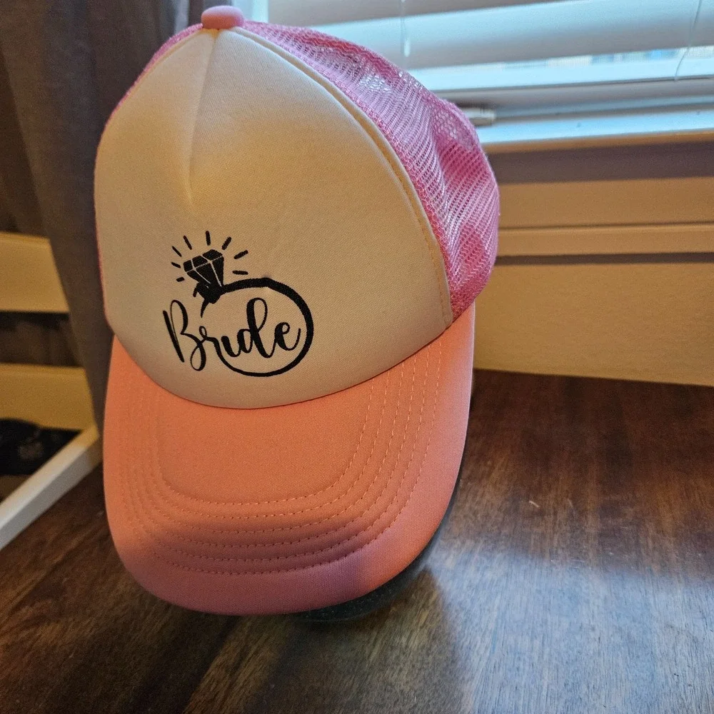 pink and‎ white 